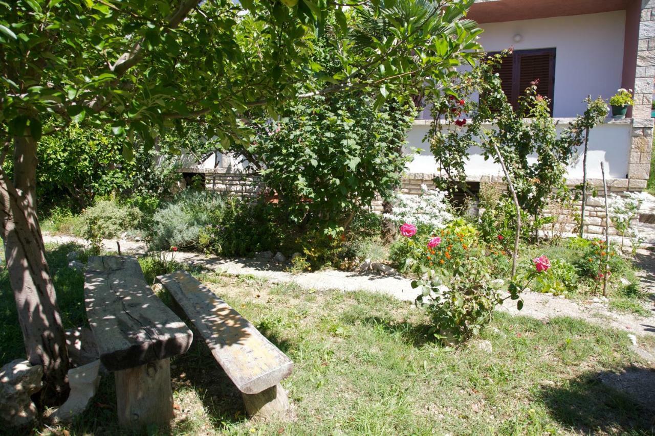 Apartments Slavica Rab Town Exterior photo