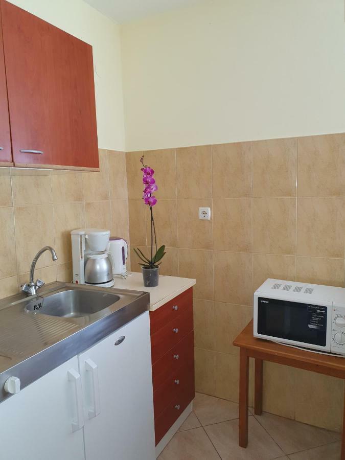 Apartments Slavica Rab Town Exterior photo