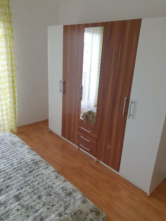 Apartments Slavica Rab Town Exterior photo